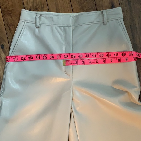 ❗️SOLD❗️ Babaton Long Wide-Leg Short Pants Size 6 - Picture 12 of 12